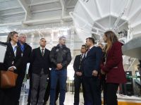El presidente de Paraguay visitó las instalaciones de INVAP