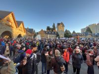 Masiva manifestación en Bariloche en defensa de la universidad pública