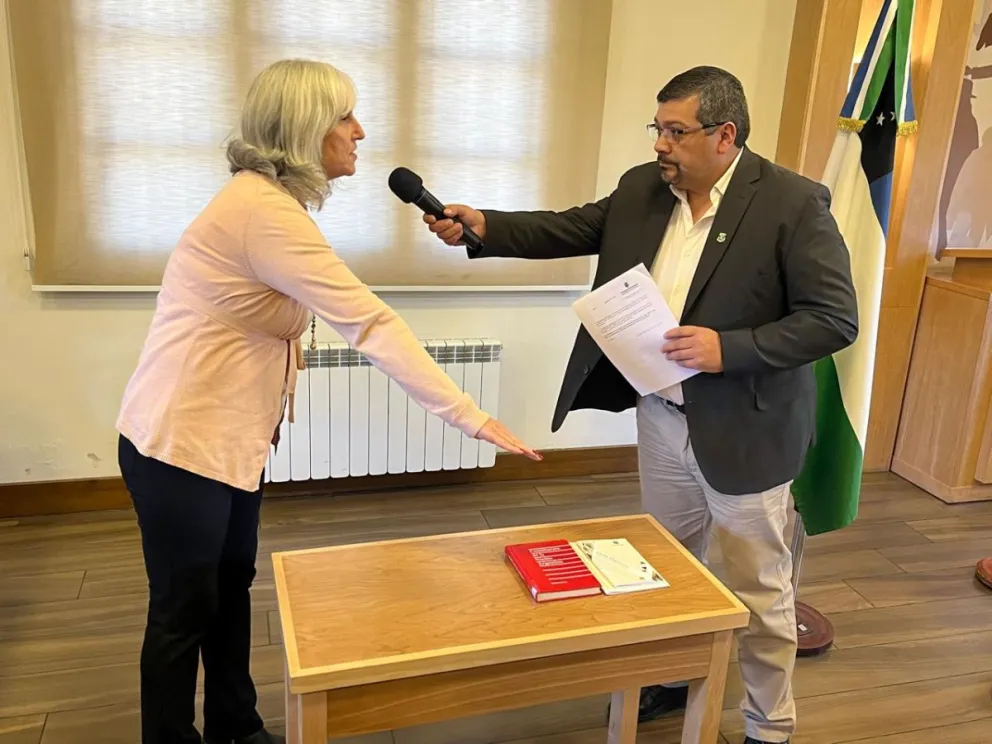 Asumió como concejal Laura Totonelli tras la renuncia de Silvio Barriga