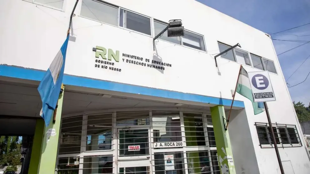 Inicia el envío de documentación para la Apertura de Legajos docentes