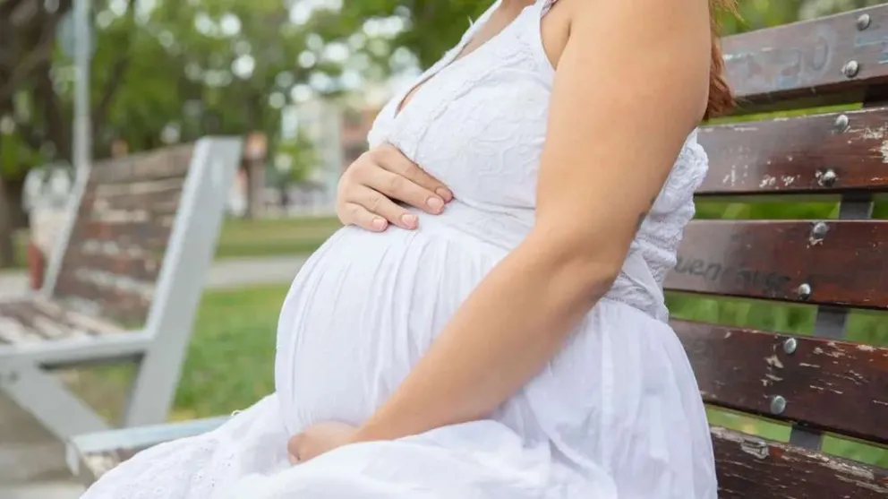 Recuerdan cuáles son los derechos durante un parto respetado