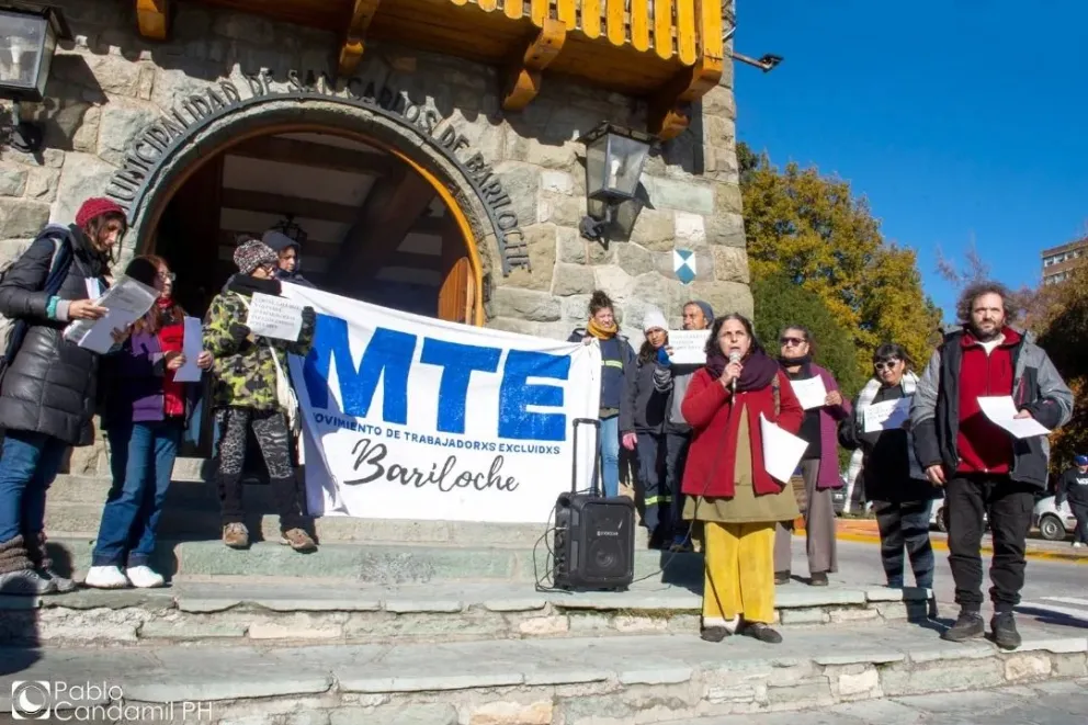 Reclamaron en el Centro Cívico por trabajo y obras para barrios populares