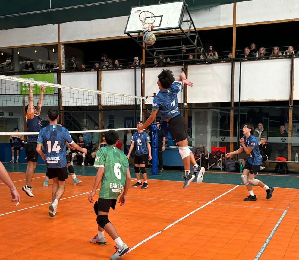 Equipos de Bariloche disputan el Clasificatorio Sub 16 de vóley