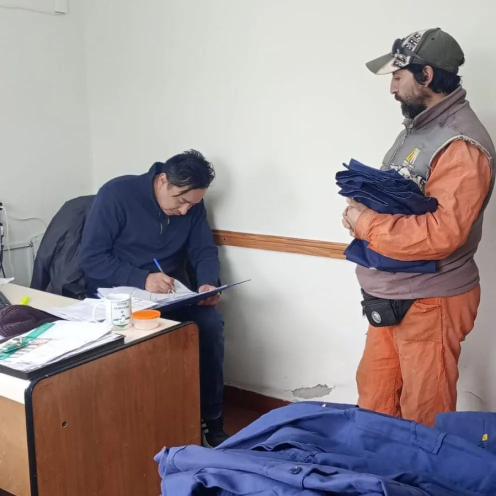 El personal municipal cuenta con nueva indumentaria