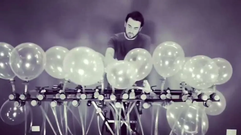 Taller de luthería experimental en el Fab Lab Bariloche dictado por Javier Bustos.