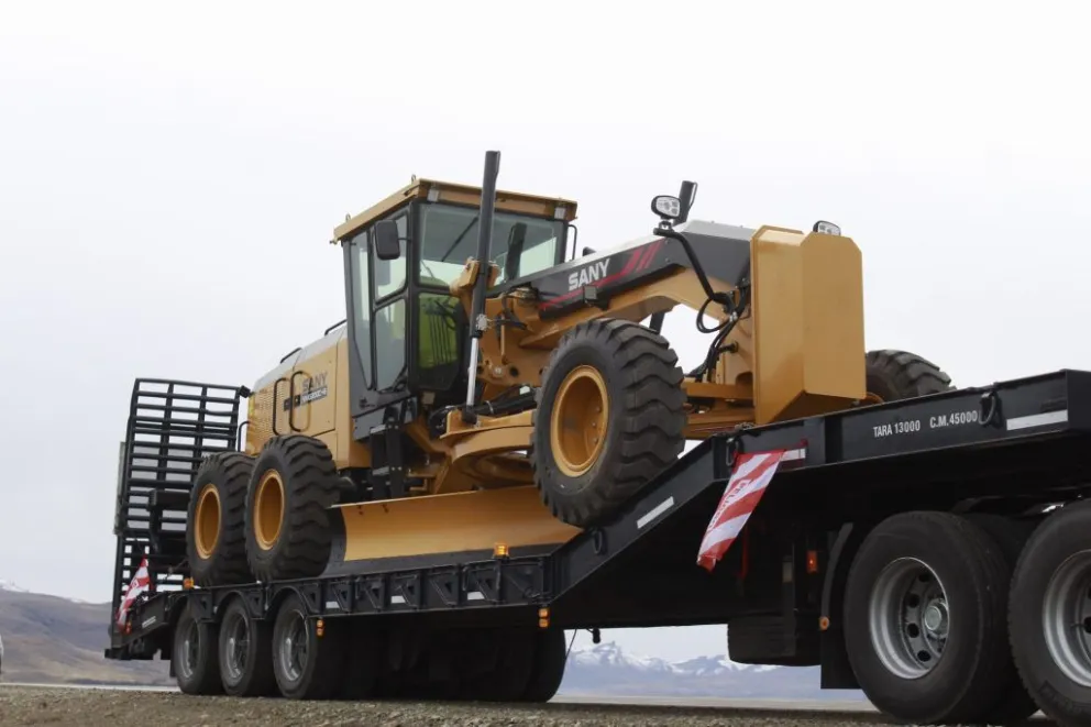 La Municipalidad suma tres motoniveladoras 0 km a su flota