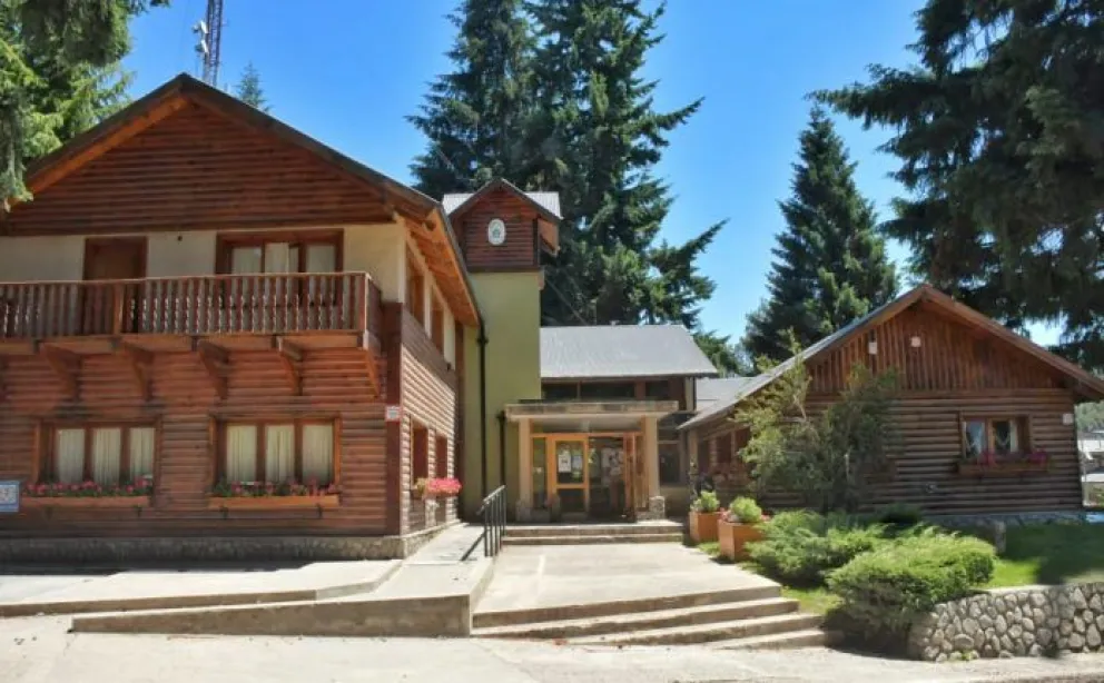 Municipio de Villa La Angostura decretó dos días de duelo por el fallecimiento de los hermanos Linares