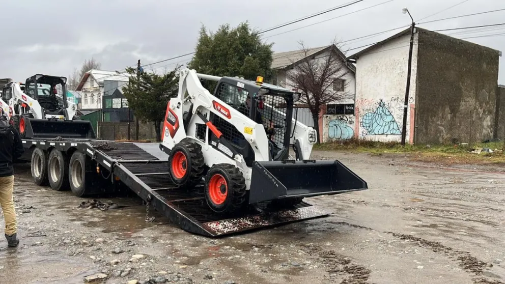 Video: Así llegaron las nuevas minicargadoras "Bobcat" a la ciudad