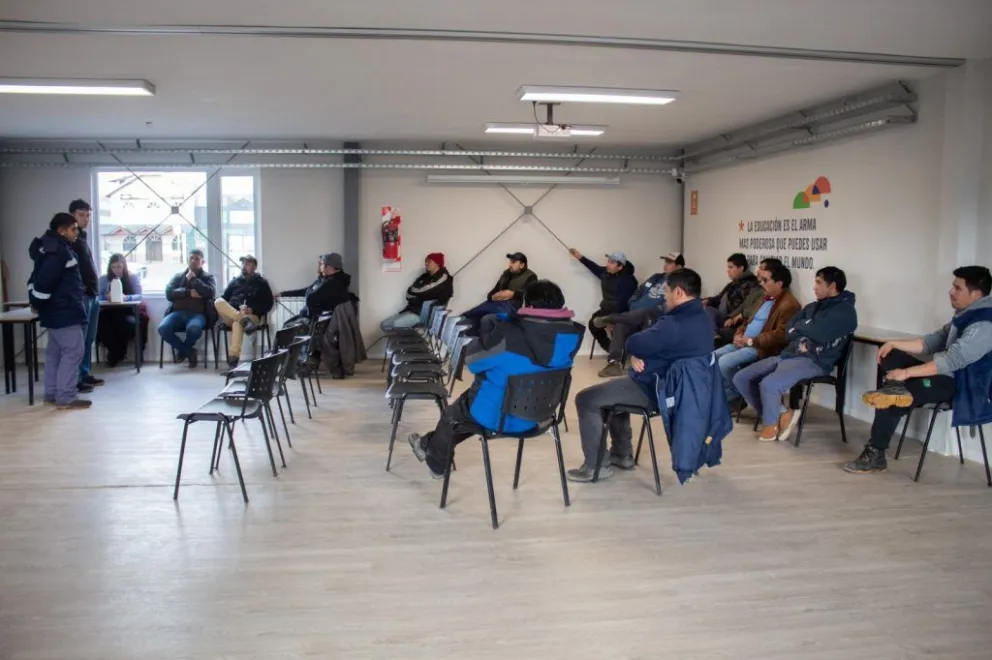 Agentes municipales se capacitaron para el uso de las nuevas máquinas