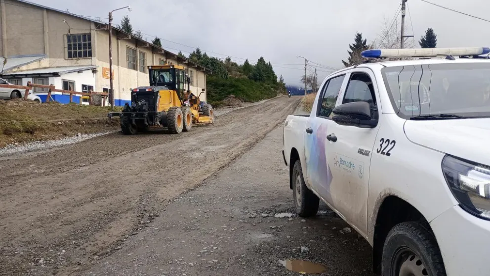 Delegaciones: Con renovada maquinaria aceleran los trabajos en los barrios