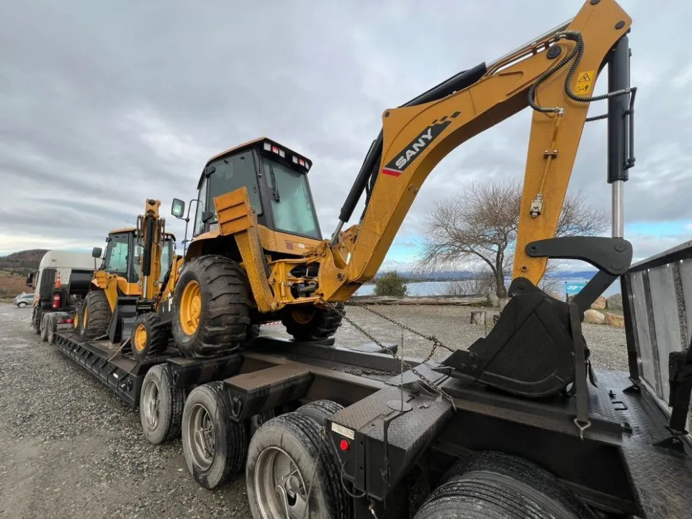 Detallan cómo se hizo la compra de las máquinas y equipos viales del Municipio