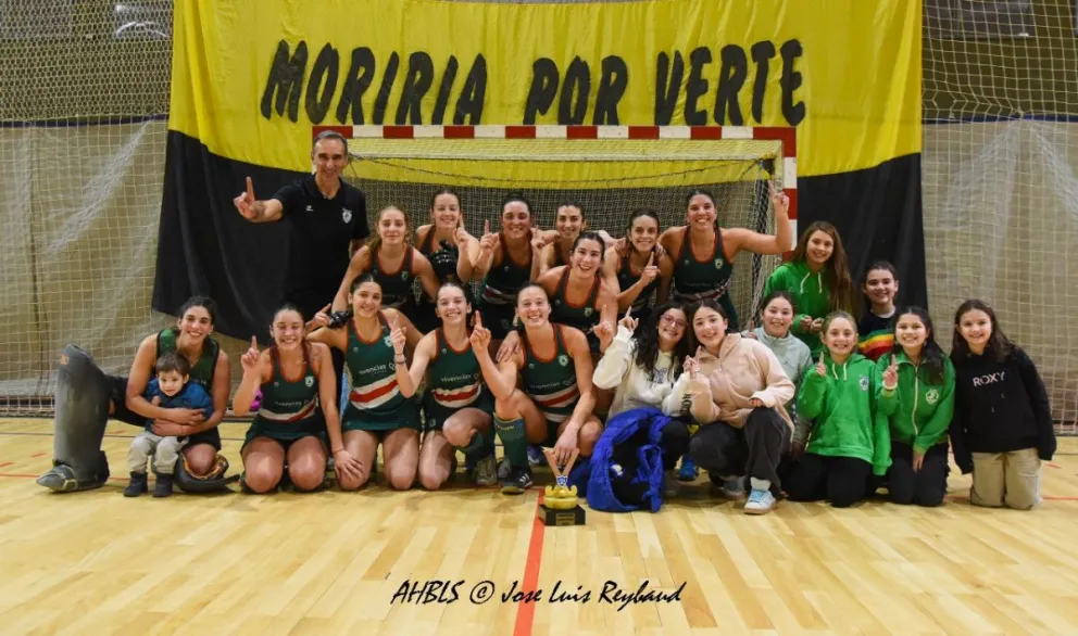 Pehuenes, la Escuela Municipal y Hualas fueron campeones en el hockey local