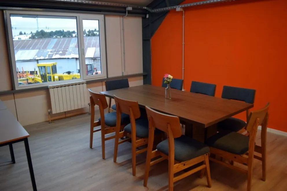 Cortés instaló oficinas de la Intendencia en la Delegación Sur