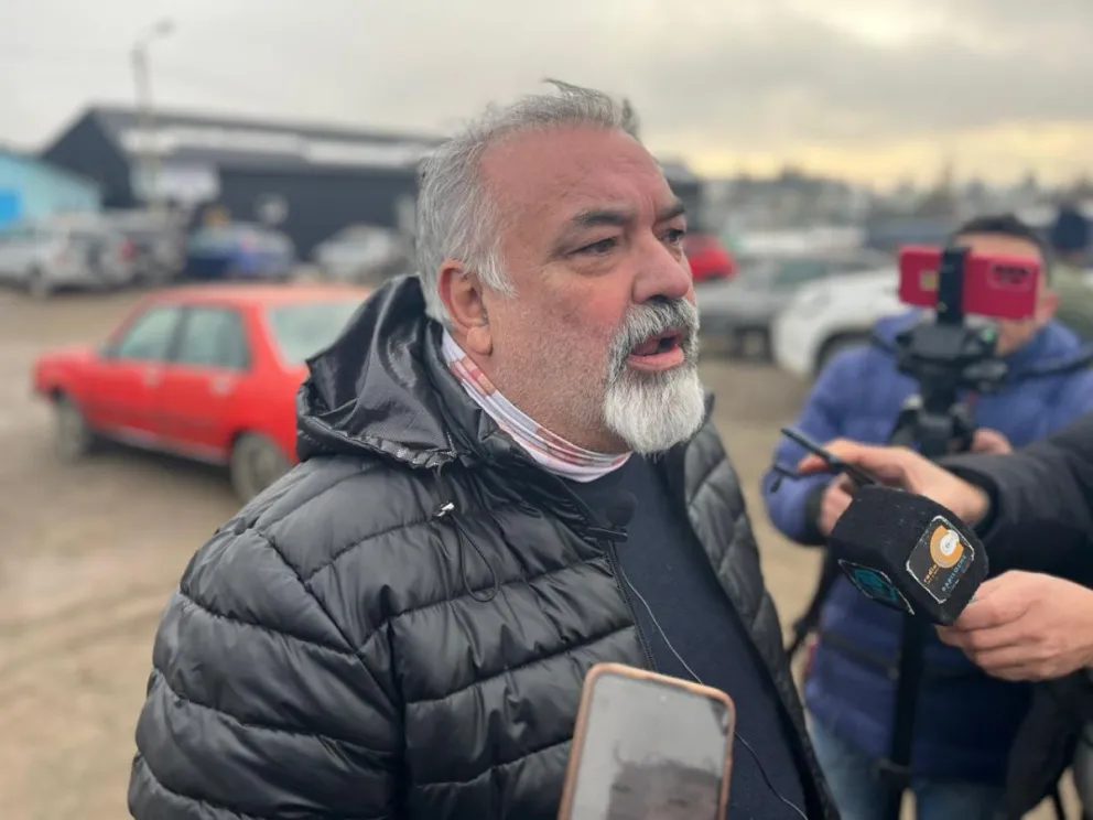 Carlos Iglesias: "Esperamos que el hielo afloje para utilizar nuestras máquinas y camiones"