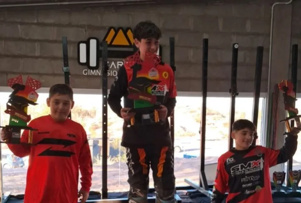 Barilochenses subieron al podio en la tercera fecha del Motocross del Sur