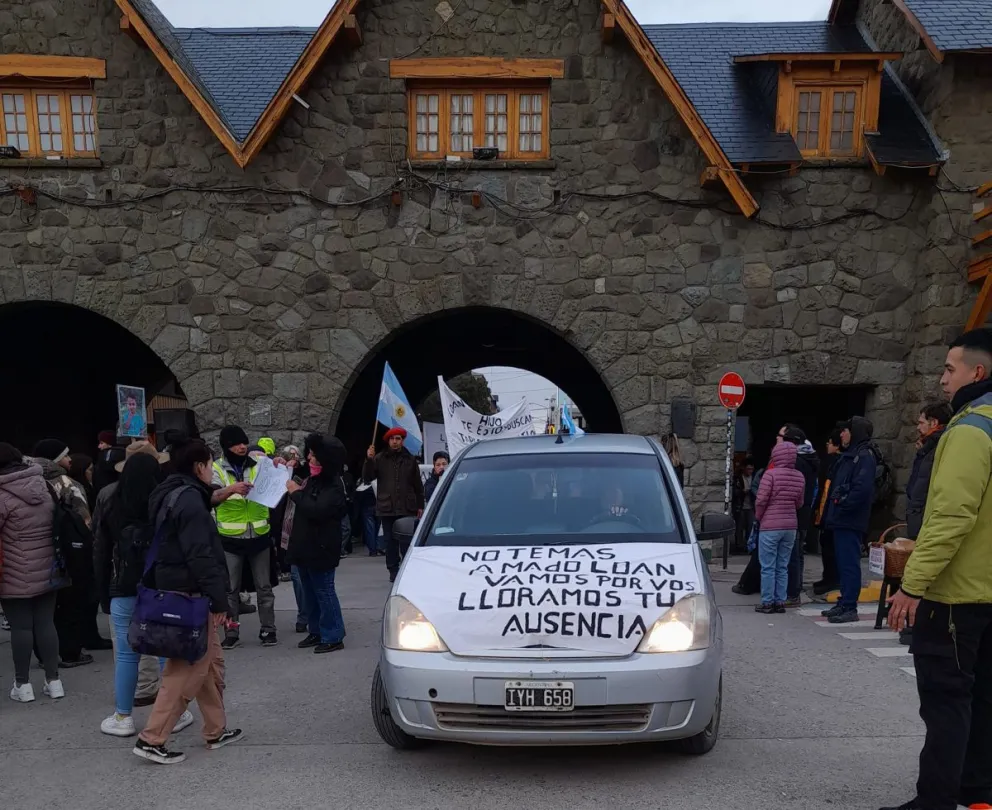 En Bariloche también marcharon por la aparición de Loan