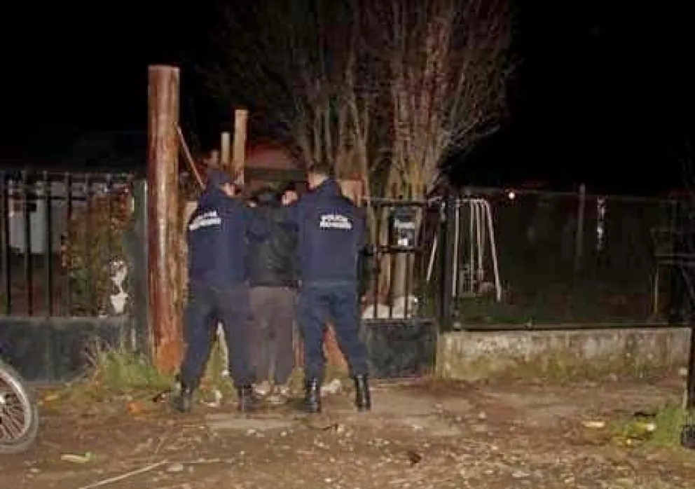 Detuvieron a un hombre y secuestraron un arma de fuego