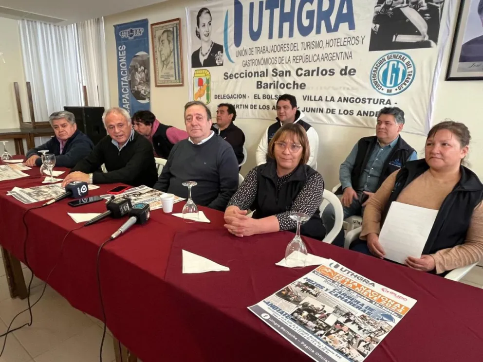 La UTHGRA celebró el regreso de la Carrera de Mozos a la Fiesta Nacional de la Nieve