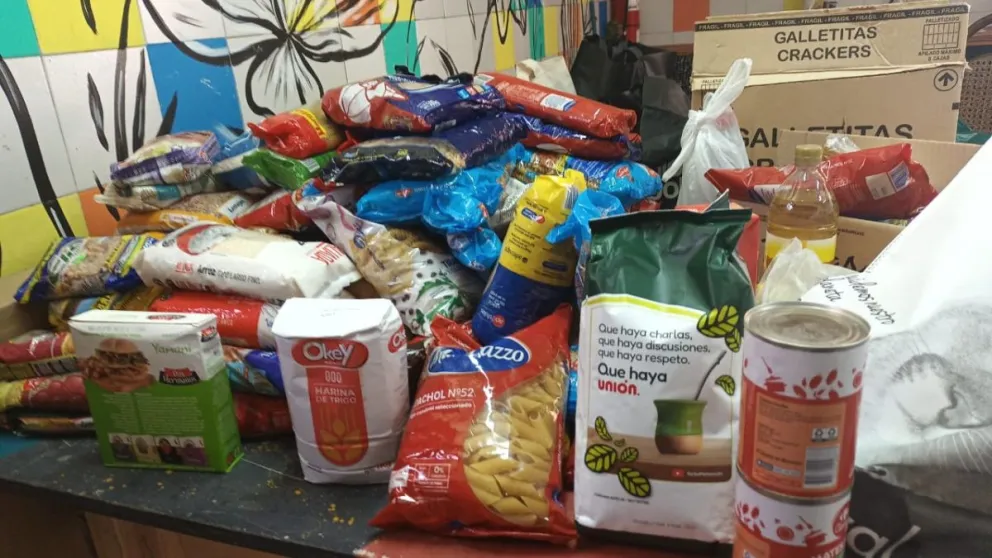 Desfile solidario: Ya comenzó el canje de entradas por alimentos no perecederos