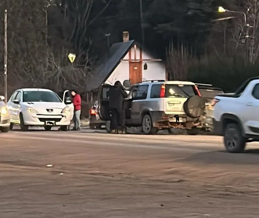 Choque en Pioneros y Libra