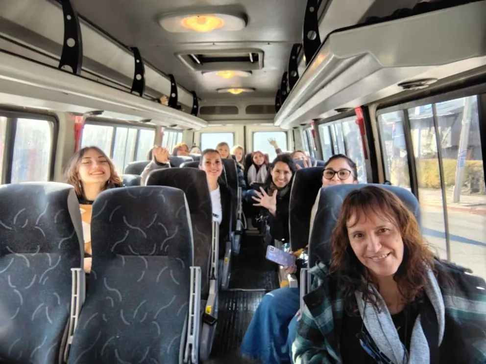 Las candidatas a Reina de la Nieve visitaron los CDI municipales