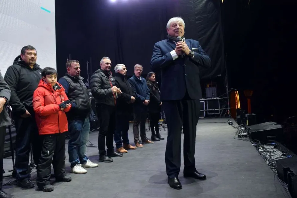 "Vamos a ir incrementando más cosas para la próxima fiesta", aseguró el intendente