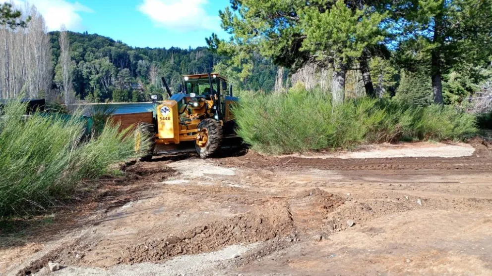 Luego de 13 años el Municipio brinda servicios en el barrio Llao Llao