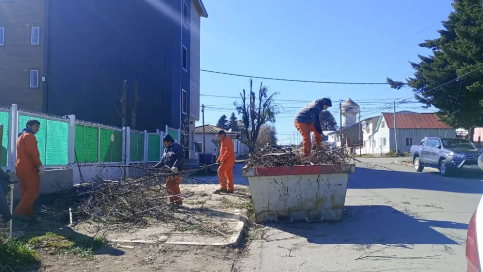 La Delegación Centro saneó y limpió el barrio Sara María Furman