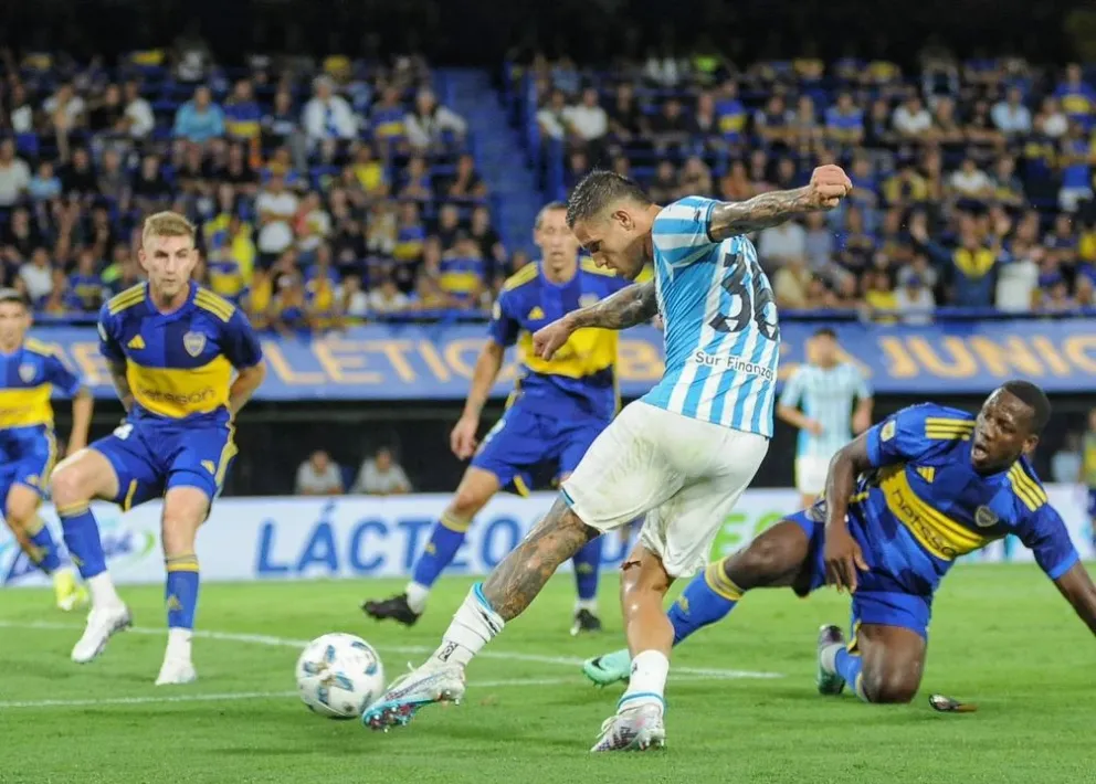 Boca y Racing se enfrentan en uno de los partidos destacados de la Liga Profesional