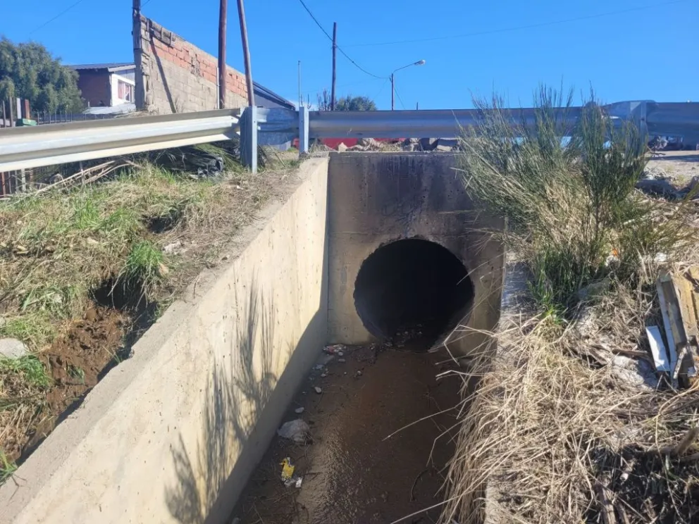 Reparan un sistema pluvial vandalizado en el barrio Nahuel Hue