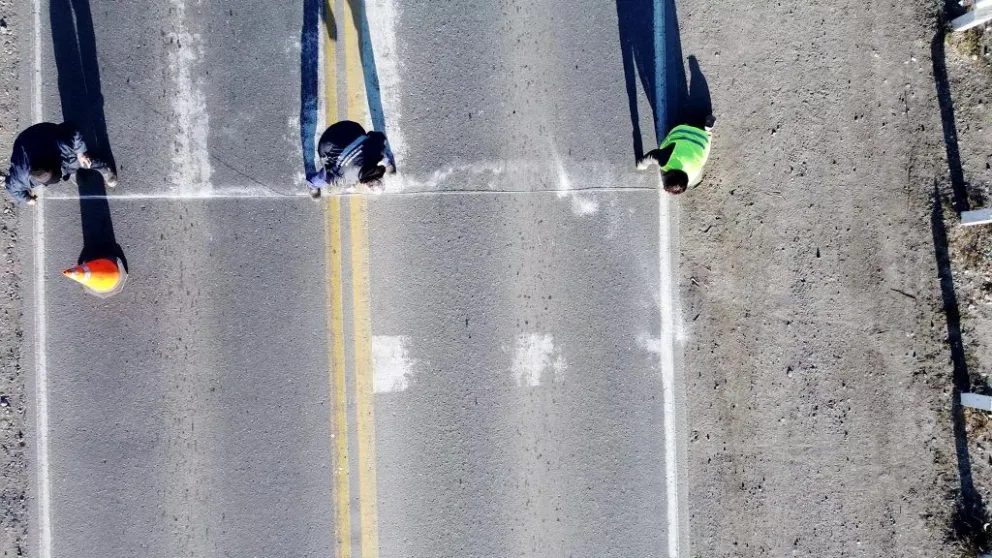 Continúan las tareas de pintura y demarcación en el Este de la ciudad