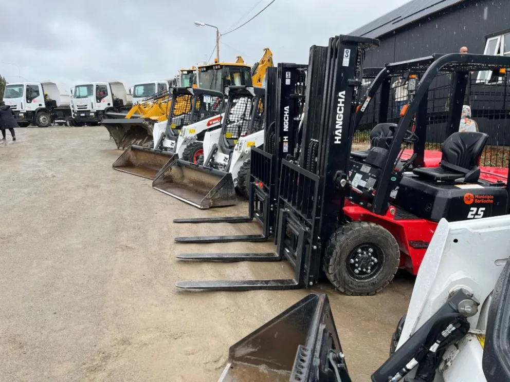 Presentaron oficialmente la flamante maquinaria municipal adquirida con fondos propios