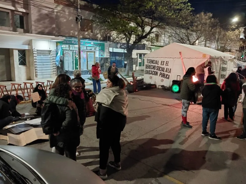 UnTER se moviliza contra la declaración de la educación como "servicio esencial"