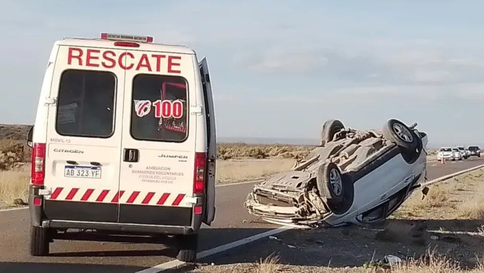 Accidente en la Ruta 237 dejó dos heridos cerca de Piedra del Águila