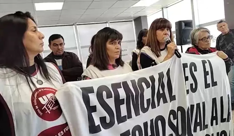 Educación como servicio esencial: UnTER pospone el paro y se moviliza contra el proyecto de ley