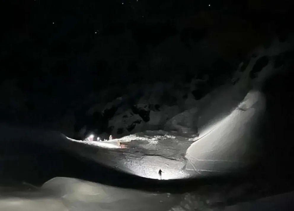 Tragedia del cerro López: la persona desaparecida sobrevivió a la avalancha y llamó al 911