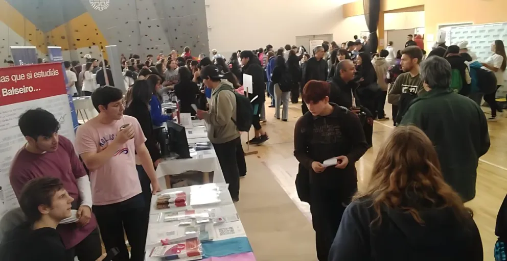 Con gran concurrencia de escuelas se realizó la Muestra de Carreras de Educación Superior Pública