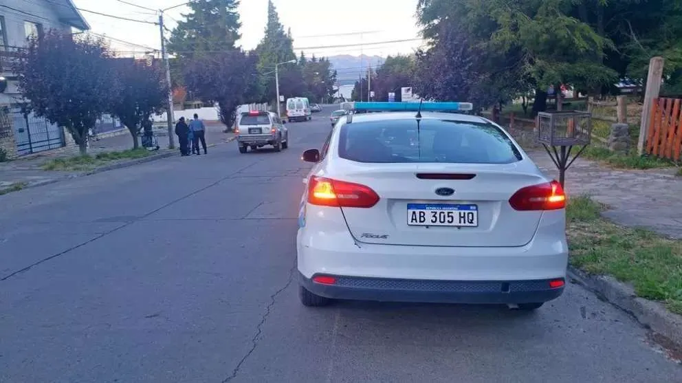 Tres detenidos por intento de hurto en supermercado de Bariloche