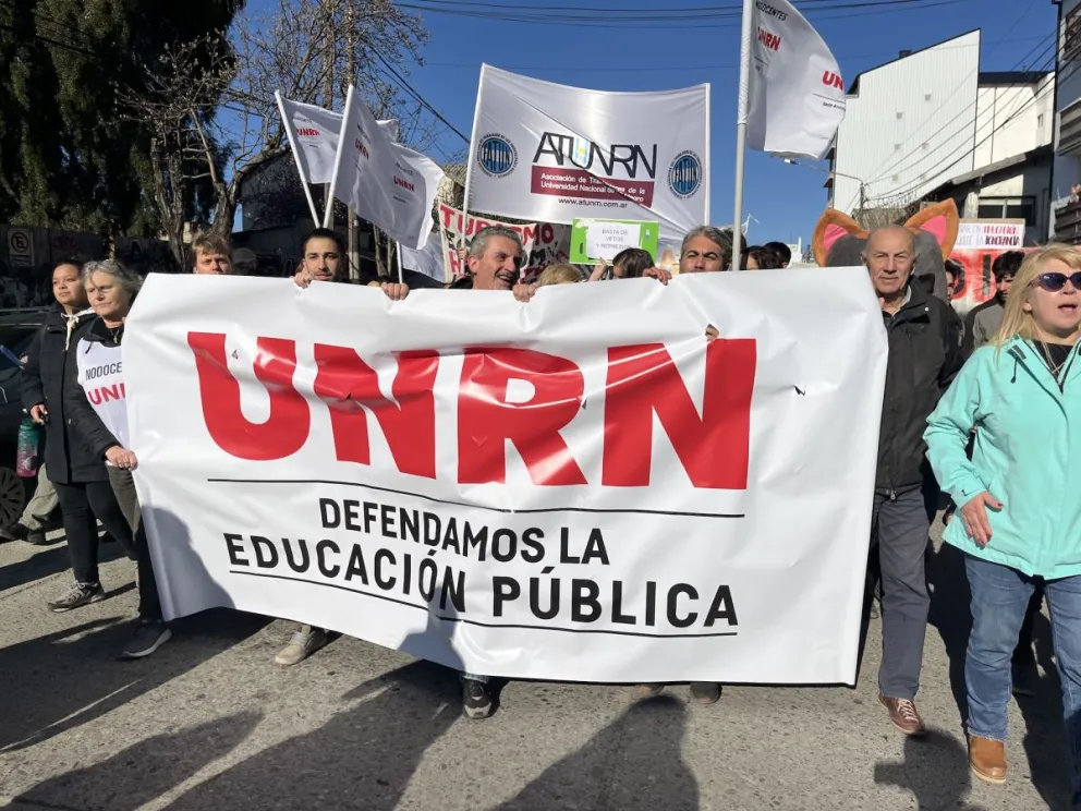 El Gobierno habilitará a las universidades a que le cobren aranceles a extranjeros