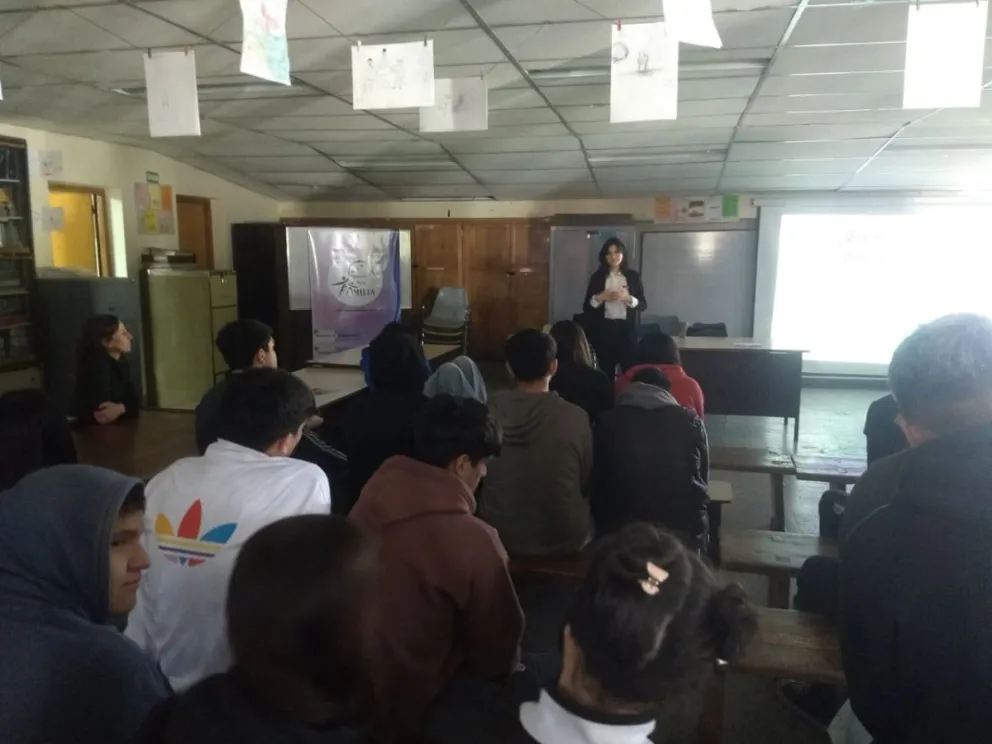 Brindaron un ciclo de charlas sobre relaciones sanas y sin violencia en Bariloche