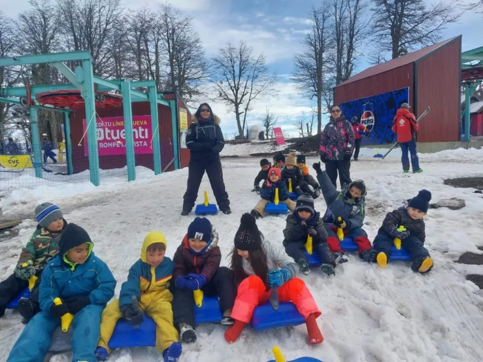 Chicos del "Kumen Ruka"tuvieron una jornada de recreación en Piedras Blancas