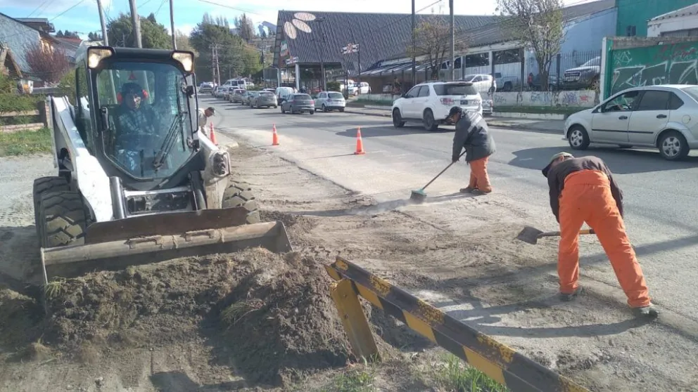 Las Delegaciones municipales continúan con el mantenimiento de los barrios