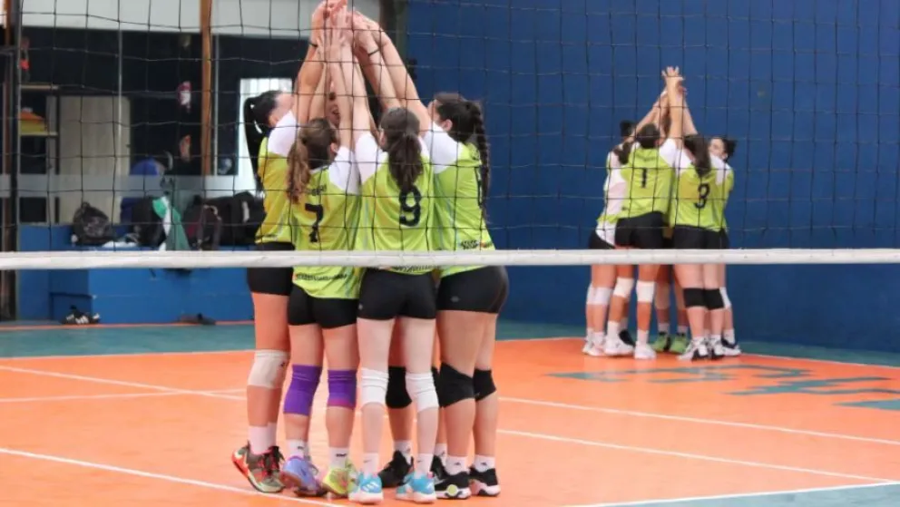 Barilochenses en la selección de Río Negro de vóley para los Juegos de la Araucanía 