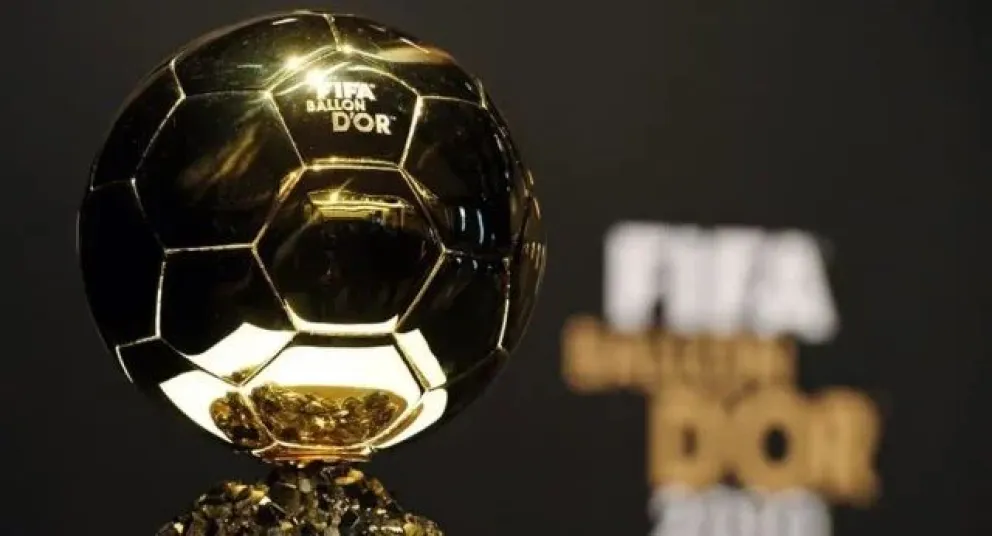 Se entrega el Balón de Oro, con Lautaro Martínez como uno de los candidatos