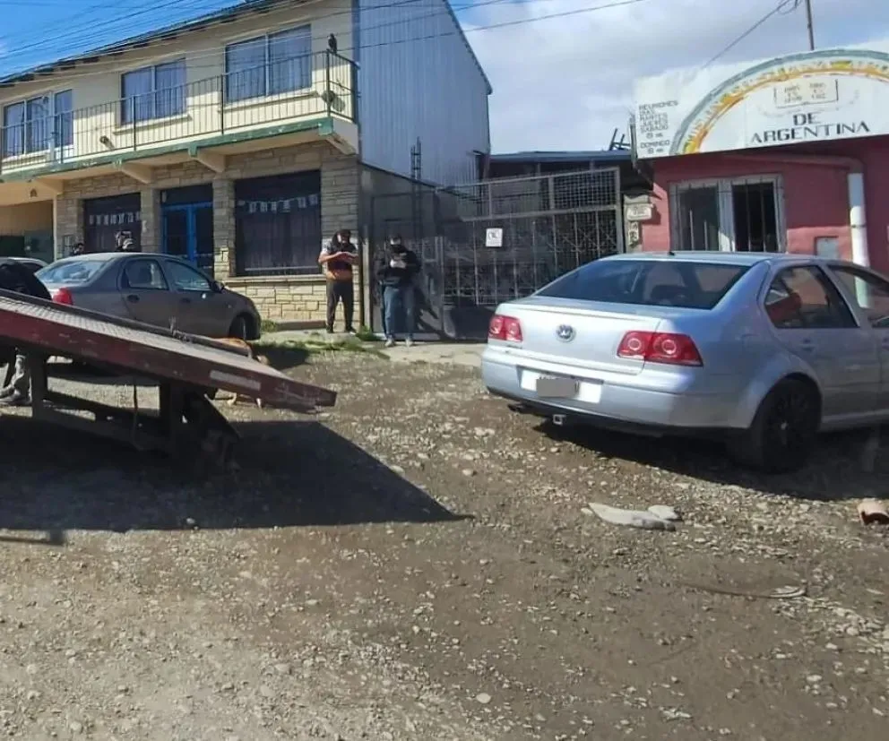 Secuestran un auto donde se movilizaban presuntos autores de un robo