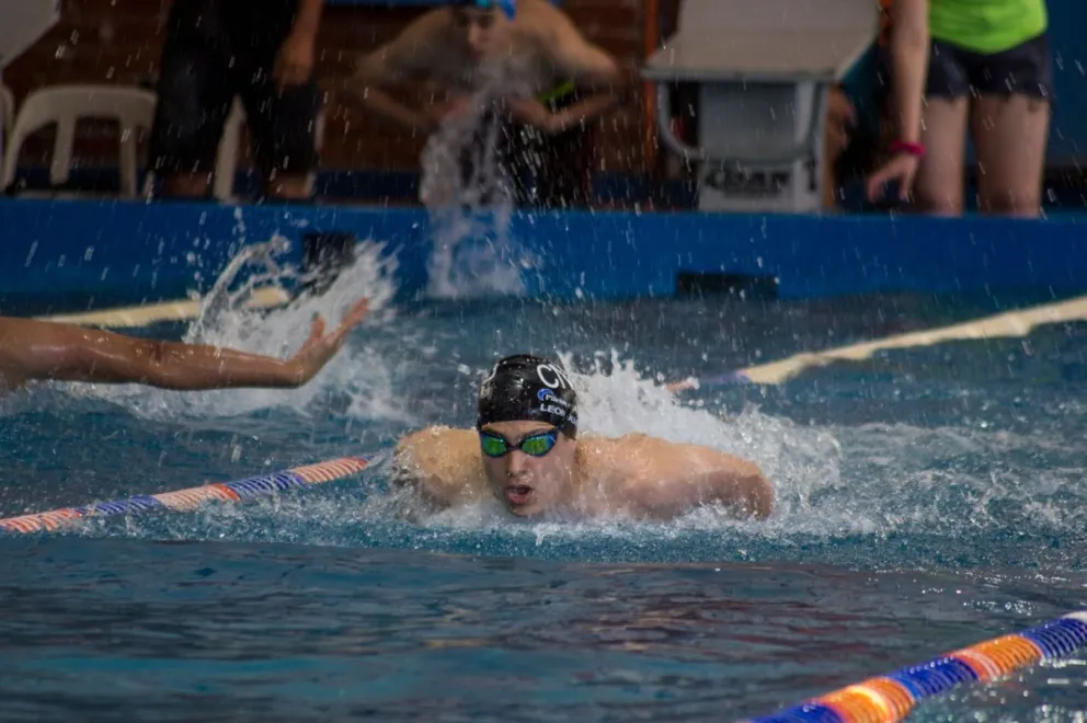 La selección rionegrina de natación para los Araucanía concentra en Bariloche
