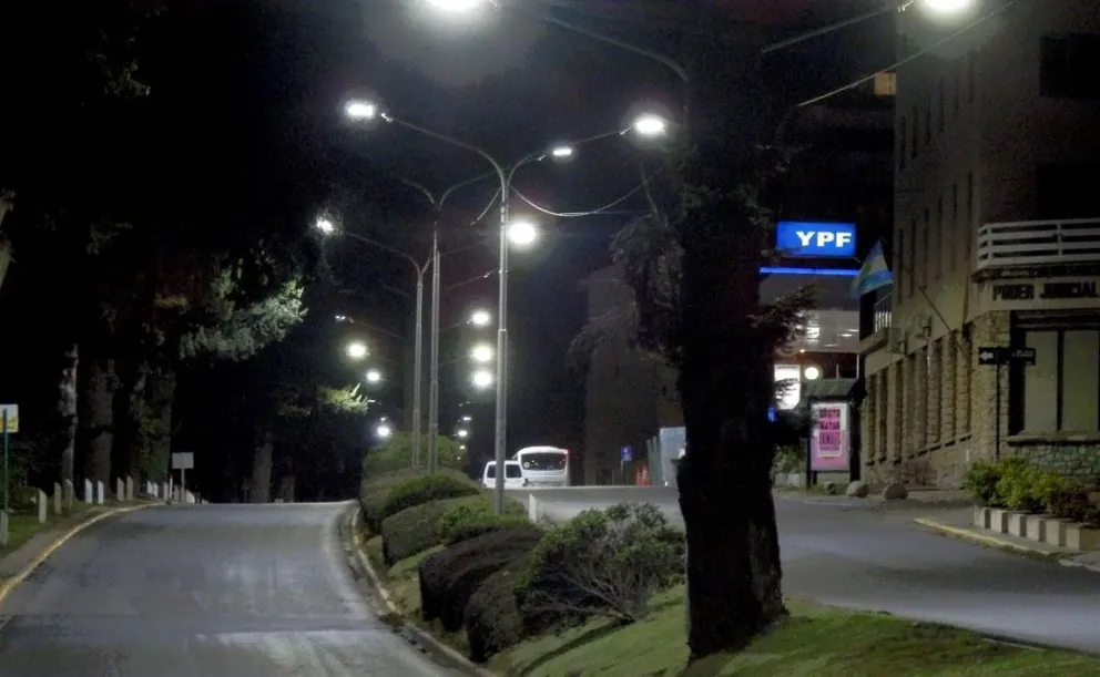 Modernización tecnológica: la CEB llegó a las 4.000 luminarias LED