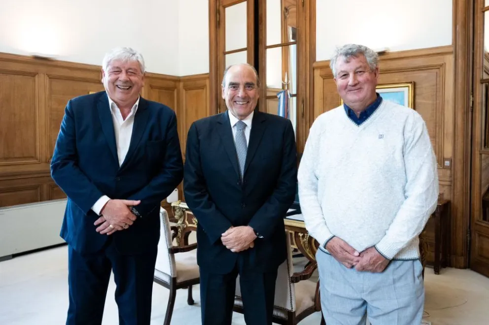 Cortés y Jefe de Gabinete Nacional Guillermo Francos avanzan en proyectos estratégicos para Bariloche