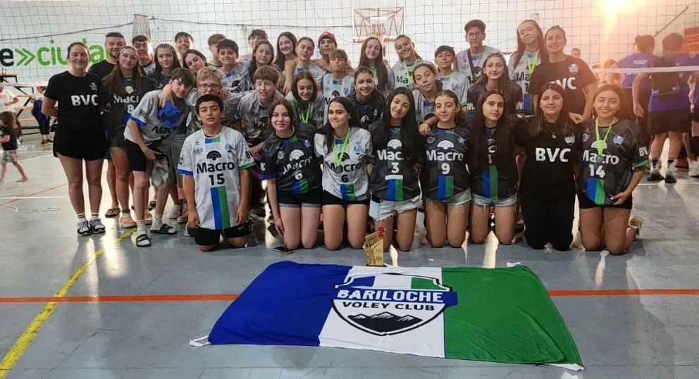 Bariloche volvió con el subcampeonato de la final Provincial del vóley Sub14