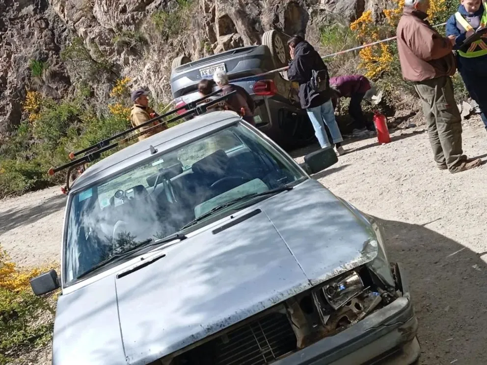Accidente vehicular en la Ruta Provincial 79: un auto terminó volcado